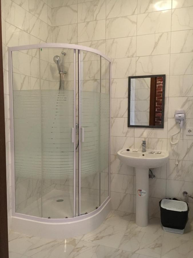 Hotel Rover Λβιβ Εξωτερικό φωτογραφία